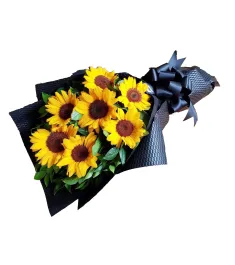 six sunflowers in bouquet