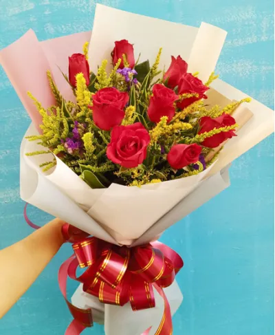 9Pcs Red Roses To Philippines