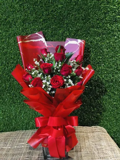 12 Red Roses in a Bouquet